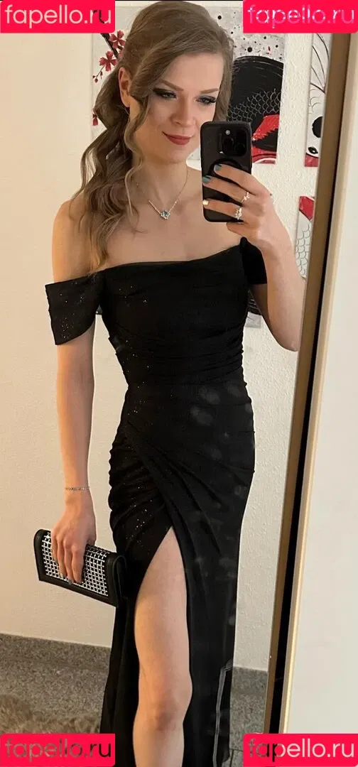 Sintica Onlyfans Photo Gallery 