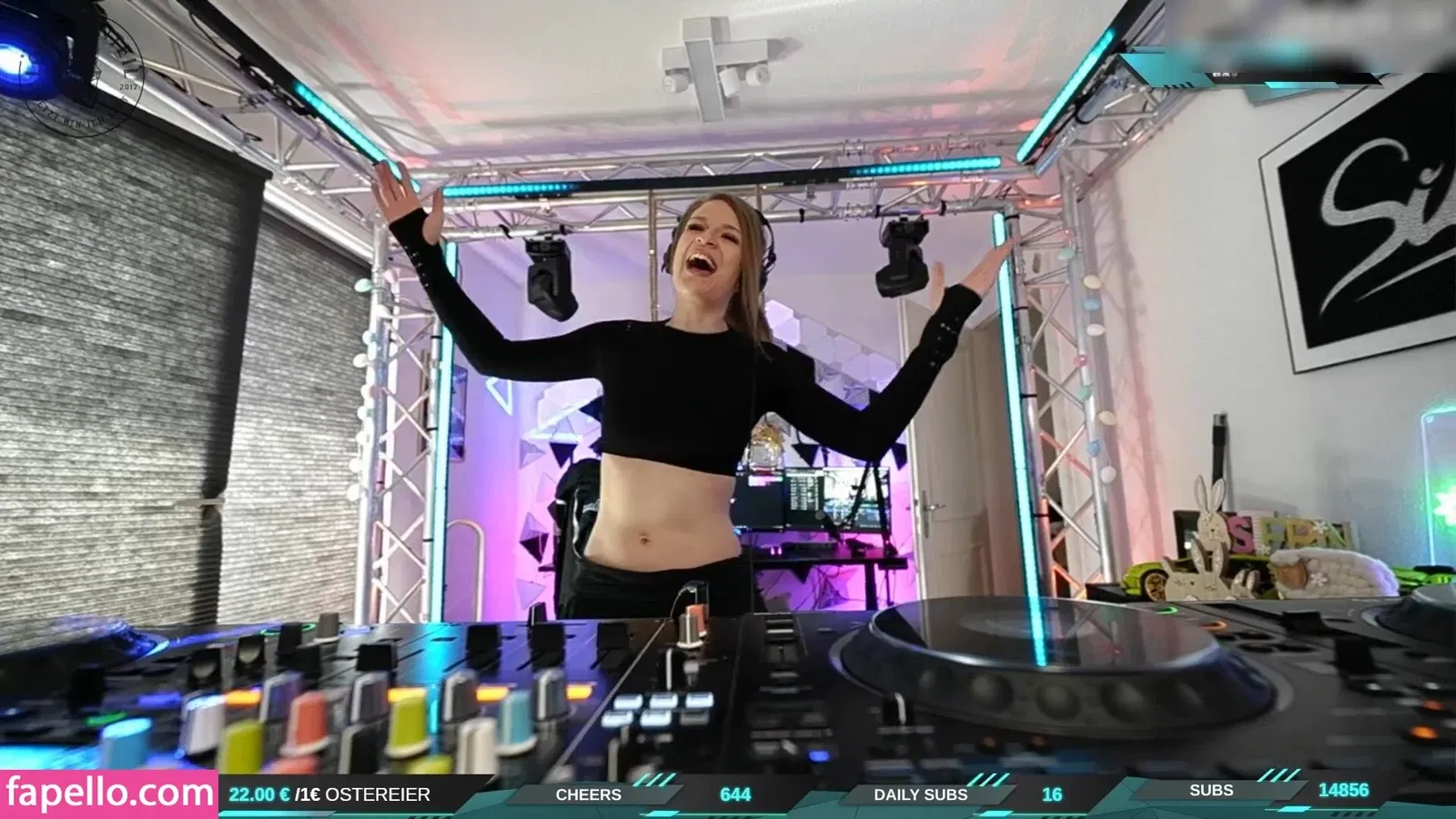 Sintica Onlyfans Photo Gallery 