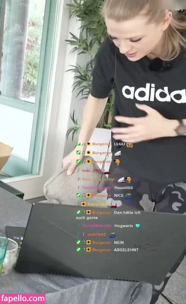 Sintica Onlyfans Photo Gallery 