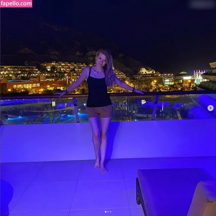 Sintica Onlyfans Photo Gallery 