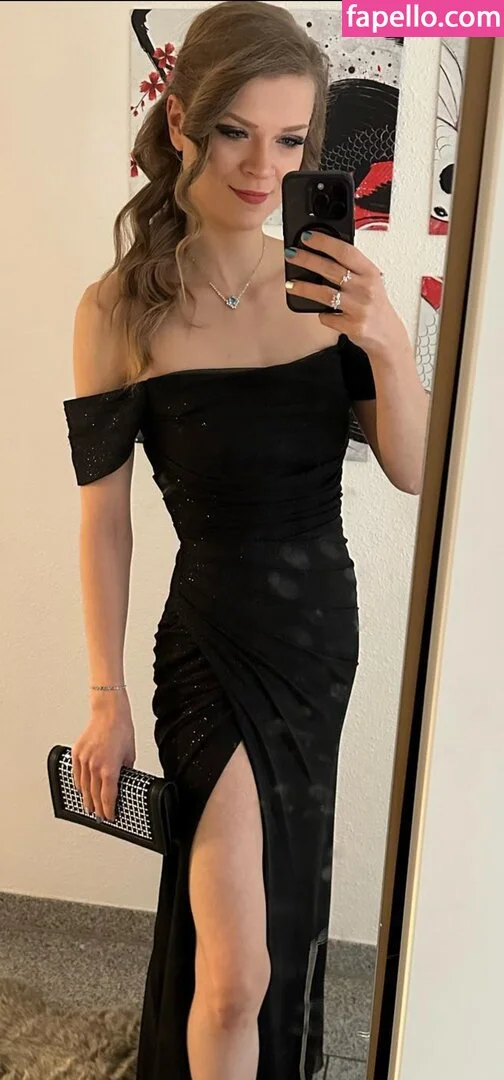 Sintica Onlyfans Photo Gallery 