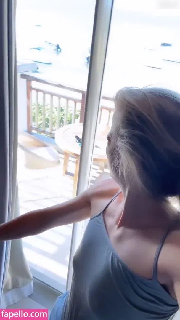 Sintica Onlyfans Photo Gallery 