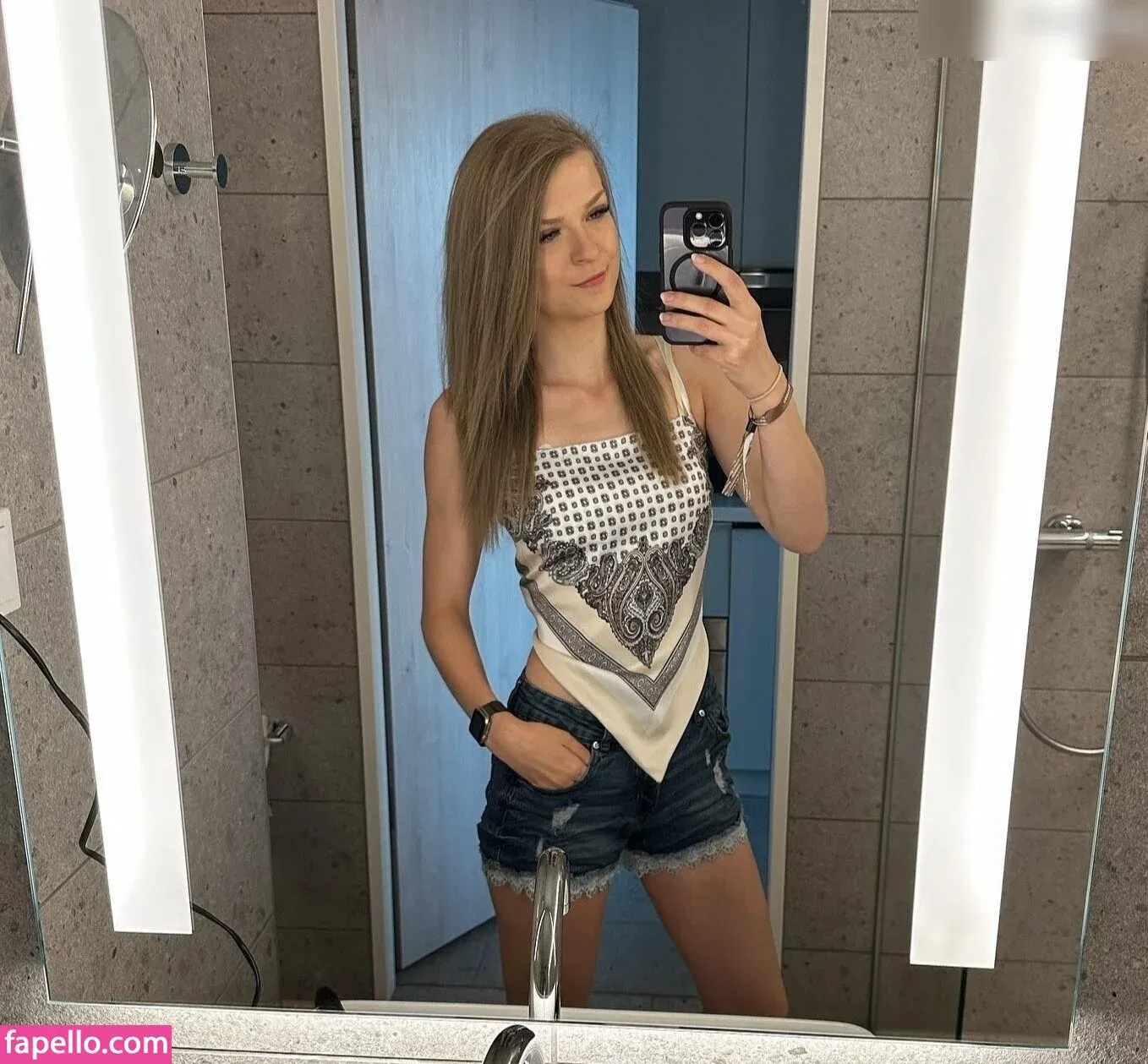 Sintica Onlyfans Photo Gallery 