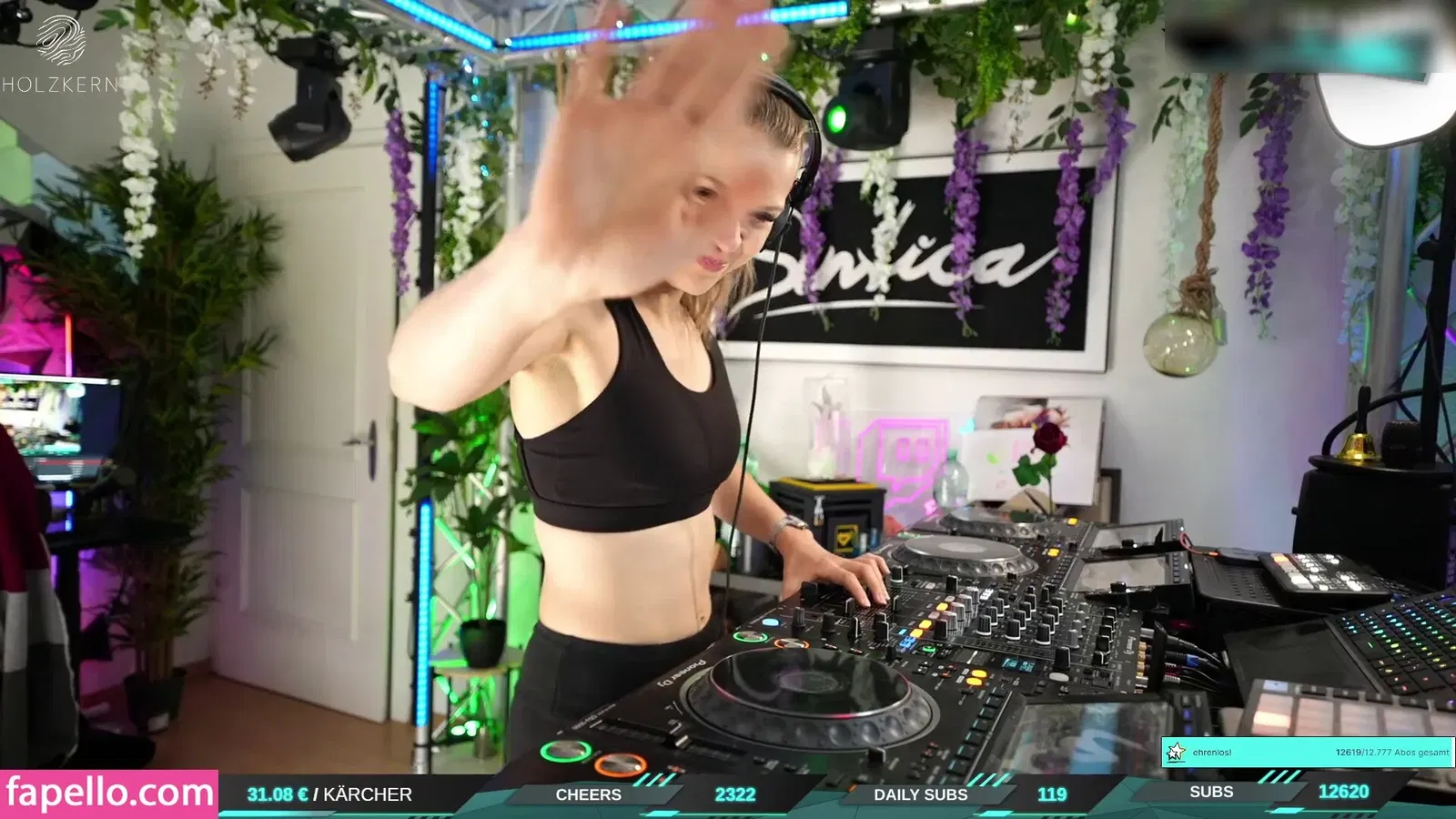 Sintica Onlyfans Photo Gallery 