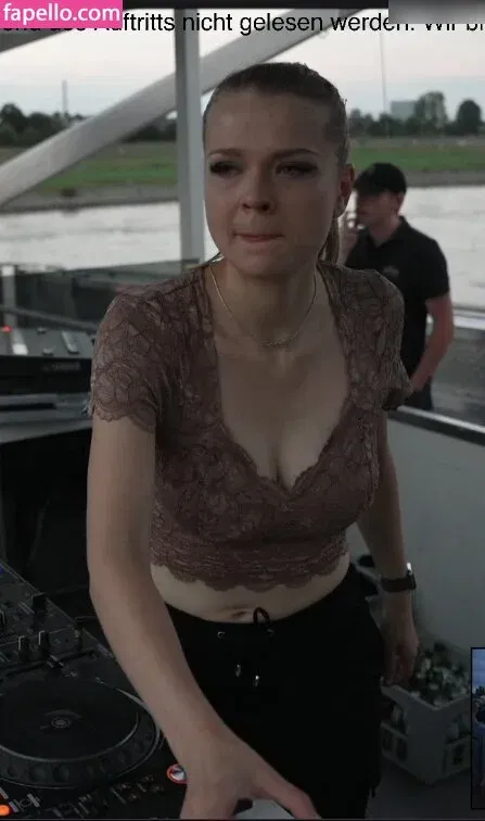 Sintica Onlyfans Photo Gallery 