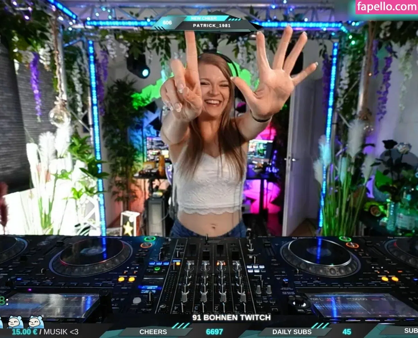 Sintica Onlyfans Photo Gallery 