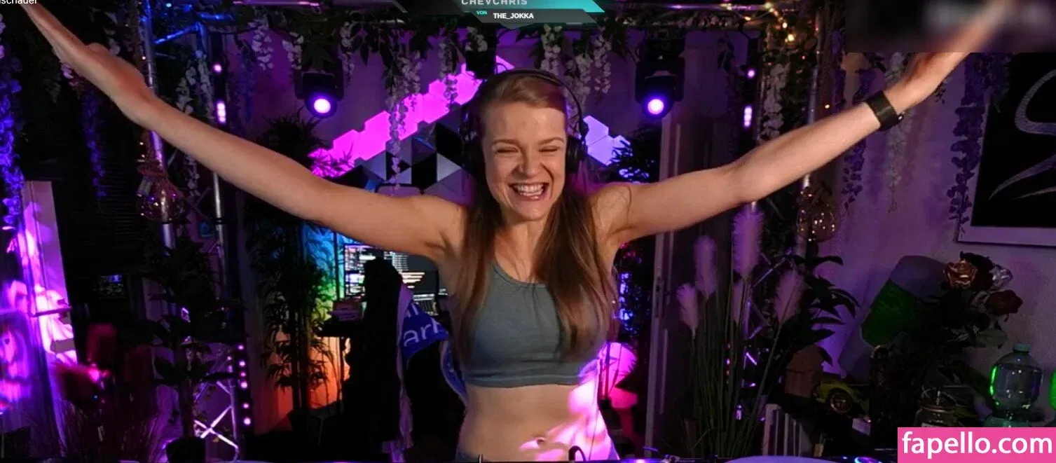 Sintica Onlyfans Photo Gallery 