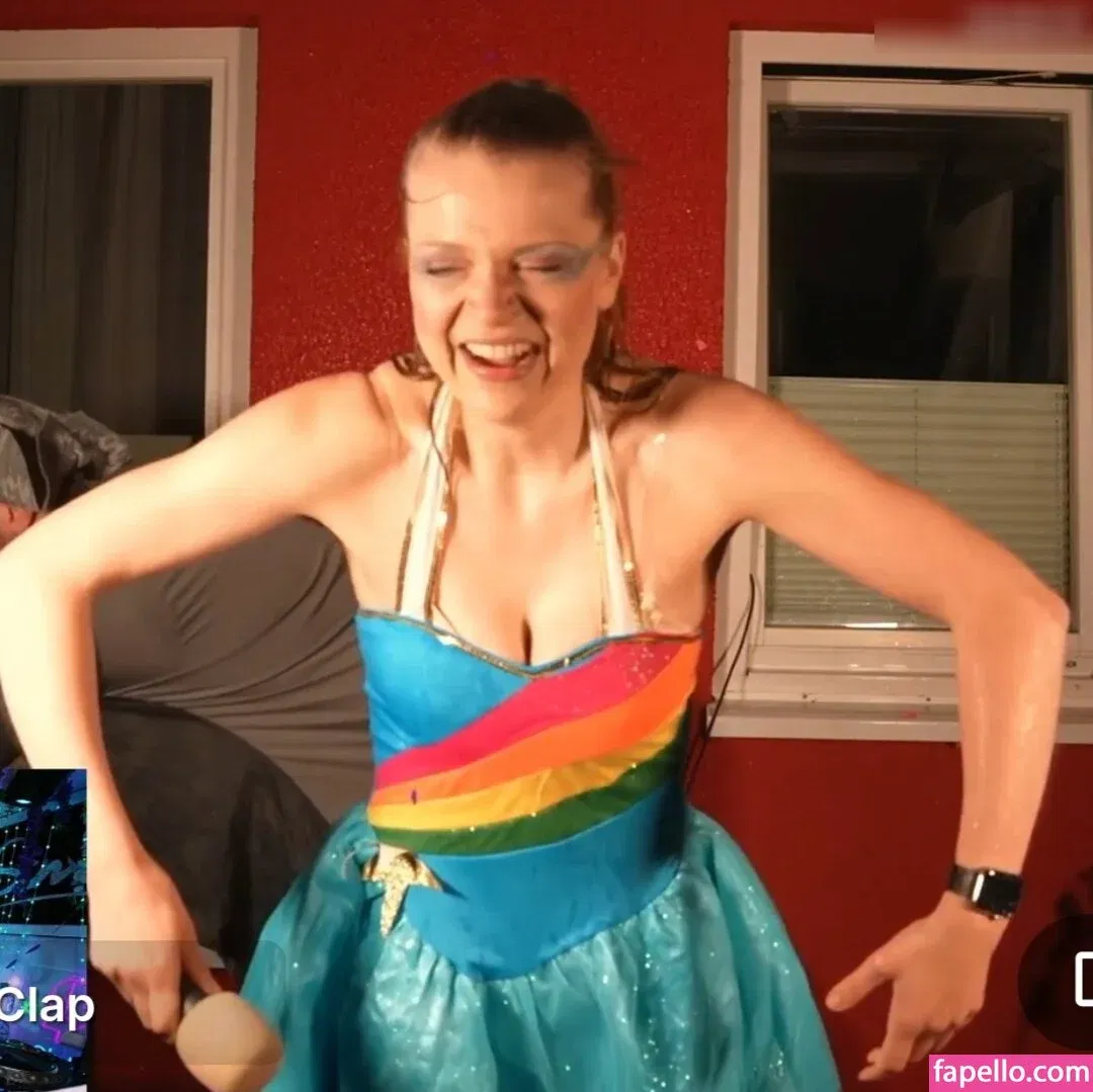 Sintica Onlyfans Photo Gallery 