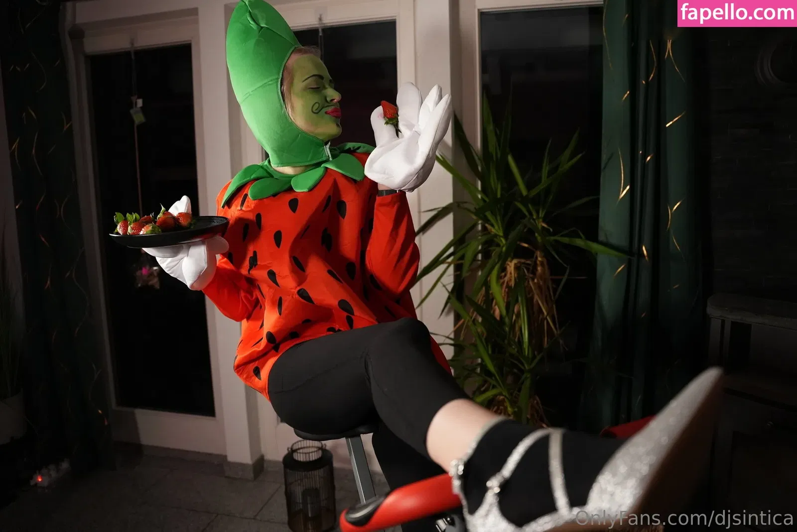 Sintica Onlyfans Photo Gallery 