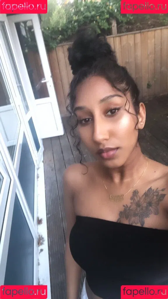 Sanna Okera Onlyfans Photo Gallery 