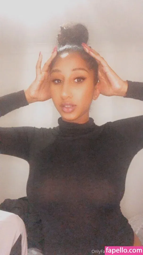 Sanna Okera Onlyfans Photo Gallery 