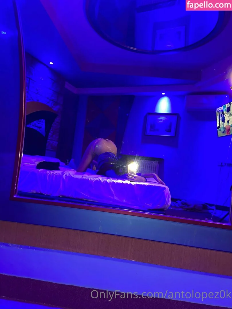 antolopez0k Onlyfans Photo Gallery 