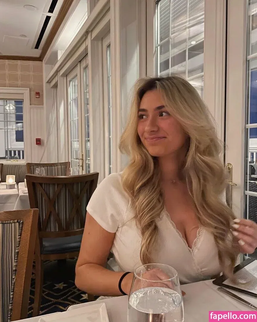 Vanessa Cummiskey Onlyfans Photo Gallery 