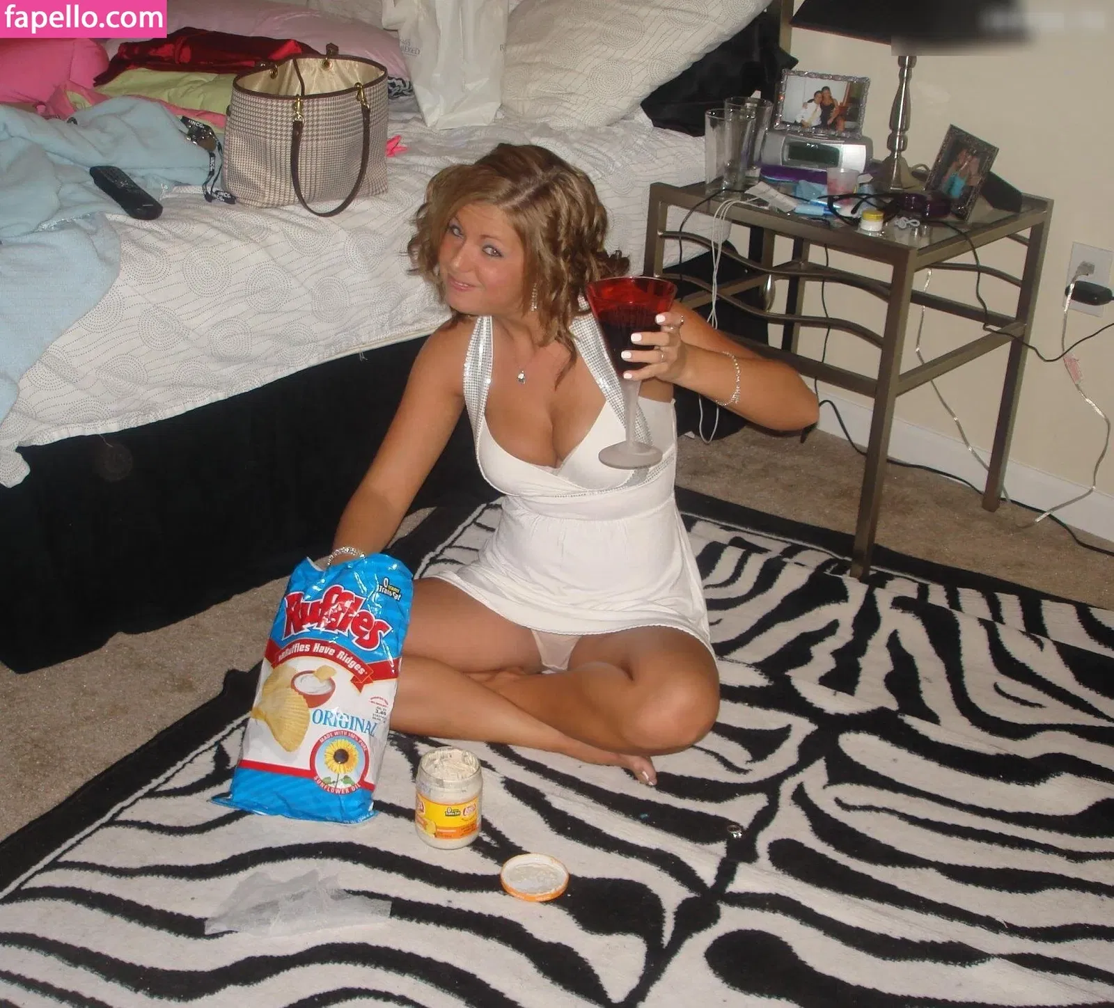 Upskirt - Candids Onlyfans Photo Gallery 