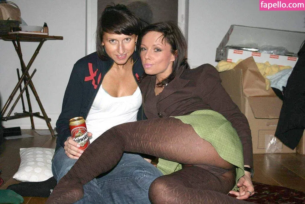 Upskirt - Candids Onlyfans Photo Gallery 