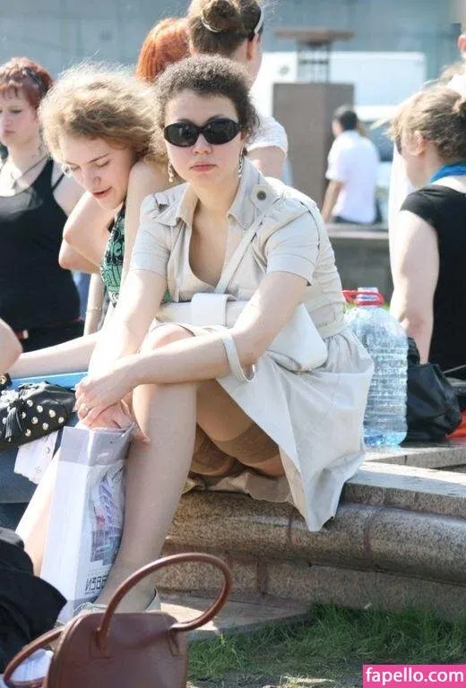 Upskirt - Candids Onlyfans Photo Gallery 