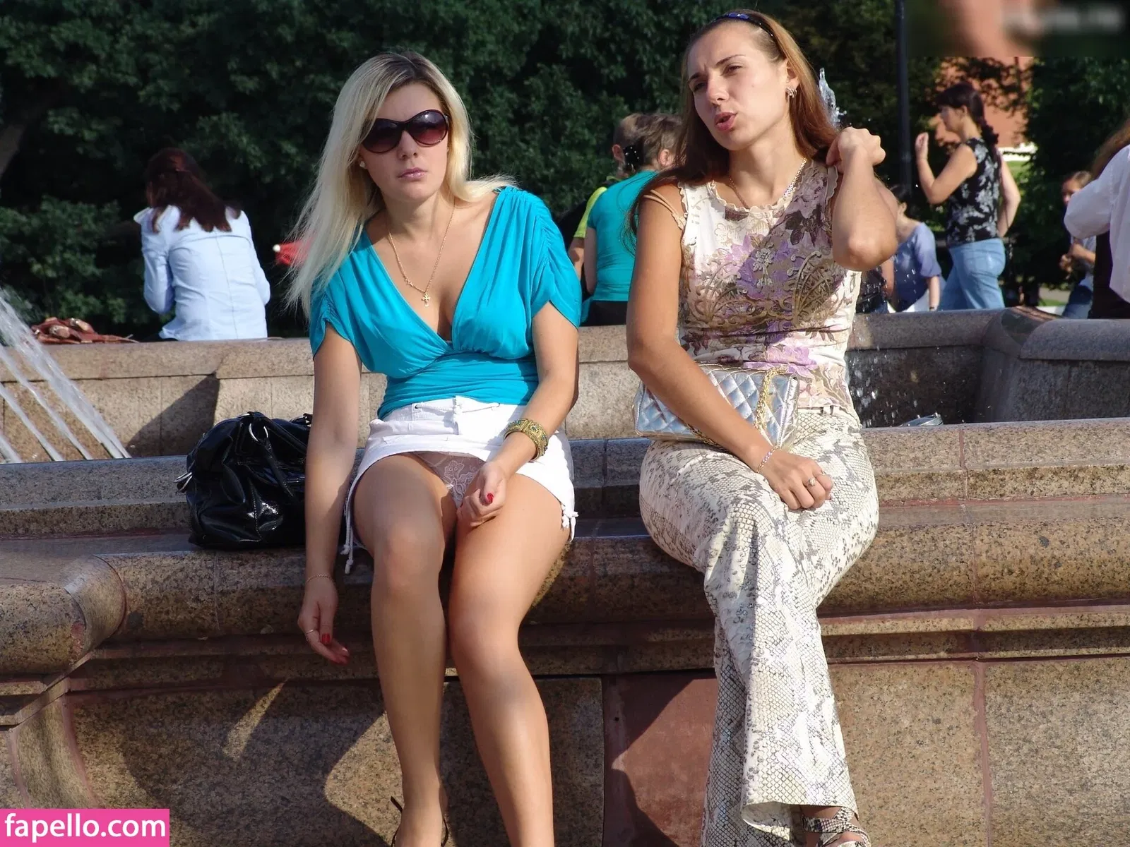 Upskirt - Candids Onlyfans Photo Gallery 