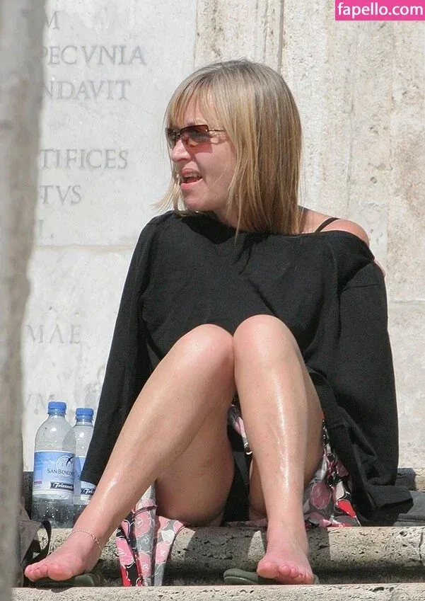 Upskirt - Candids Onlyfans Photo Gallery 