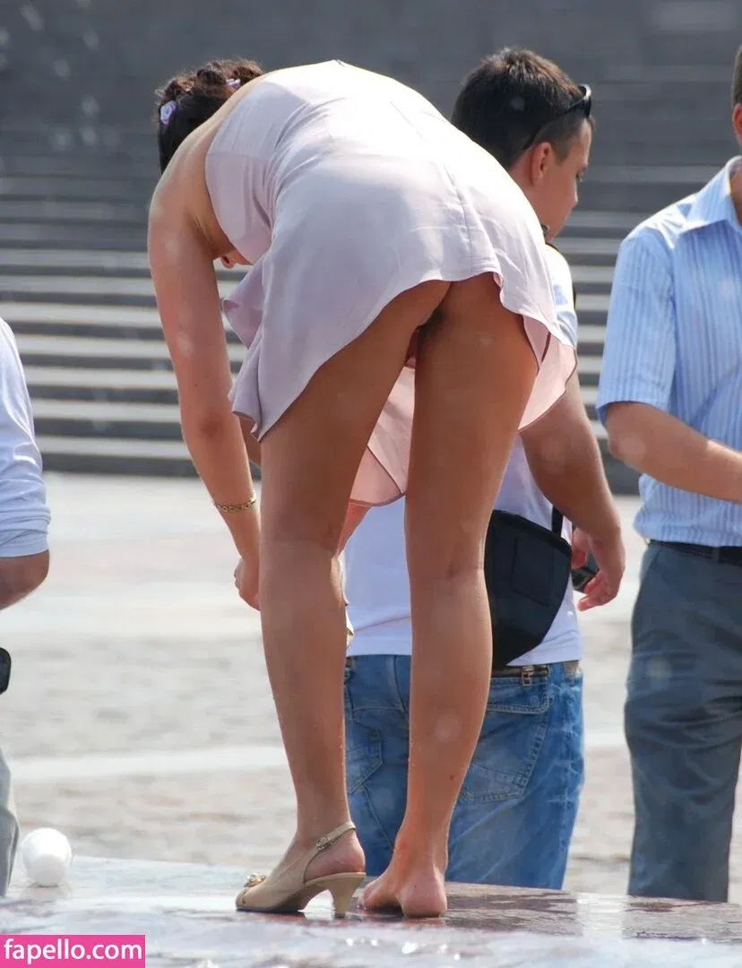 Upskirt - Candids Onlyfans Photo Gallery 