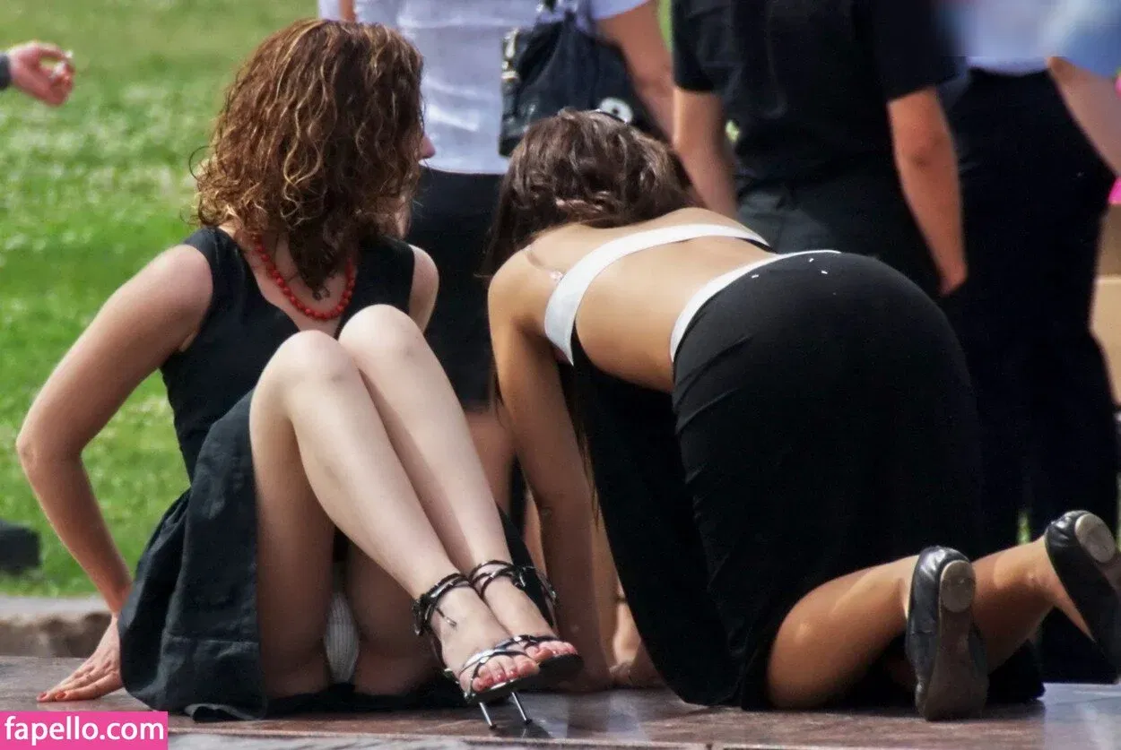 Upskirt - Candids Onlyfans Photo Gallery 