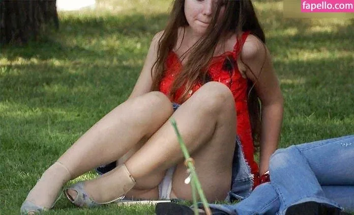Upskirt - Candids Onlyfans Photo Gallery 