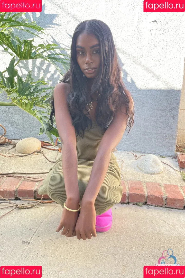 Fae Love Onlyfans Photo Gallery 