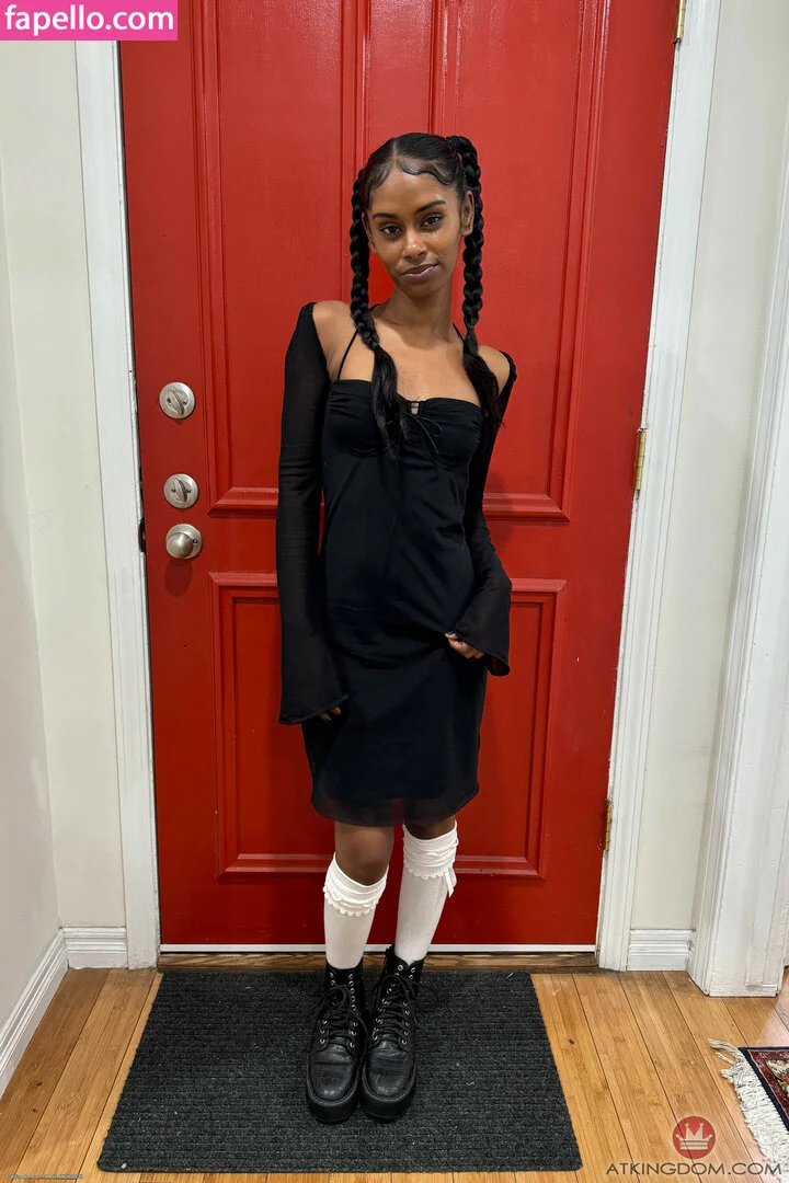 Fae Love Onlyfans Photo Gallery 