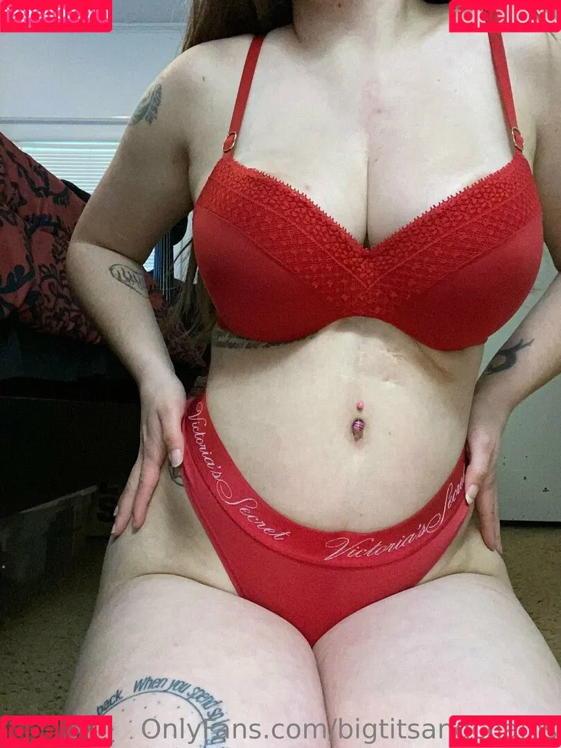 bigtitsandchains Onlyfans Photo Gallery 