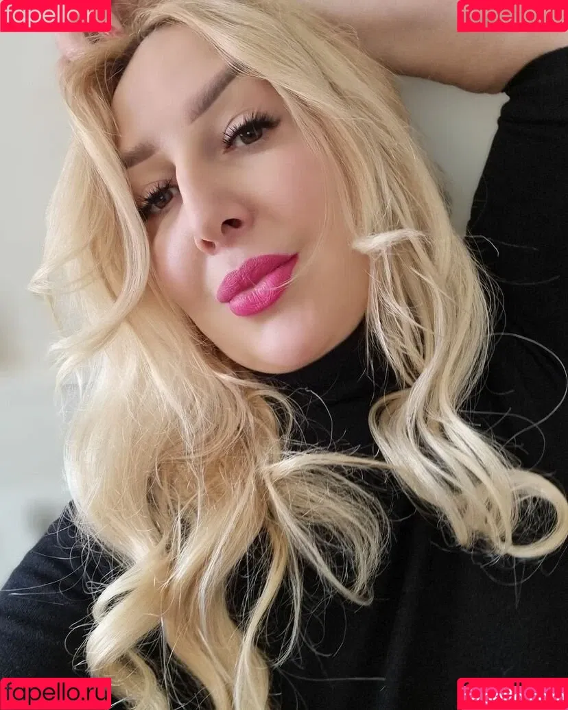 MariaRichi Onlyfans Photo Gallery 