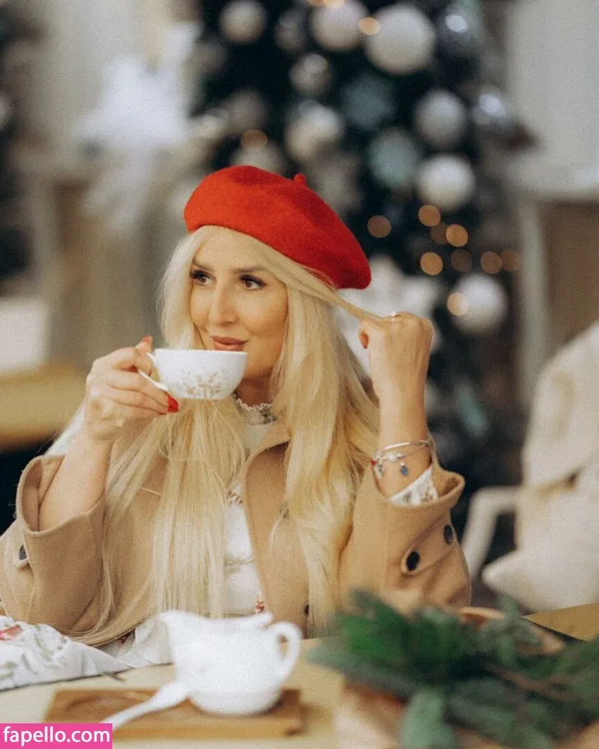 MariaRichi Onlyfans Photo Gallery 