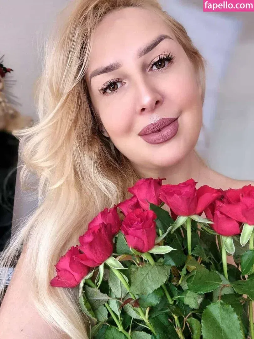 MariaRichi Onlyfans Photo Gallery 