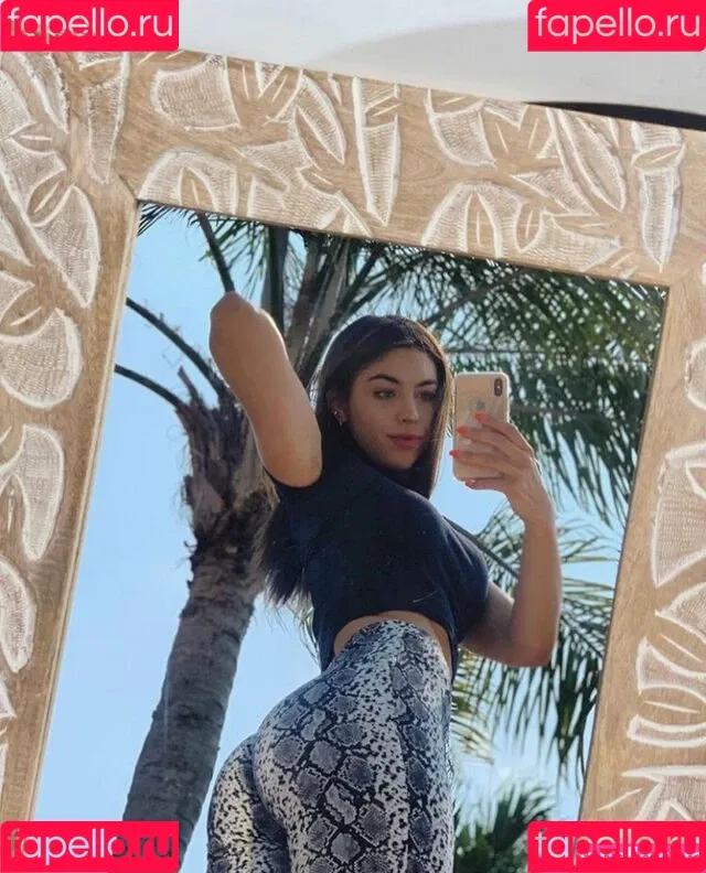 Zoey Kouskousakis Onlyfans Photo Gallery 