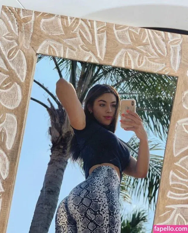 Zoey Kouskousakis Onlyfans Photo Gallery 