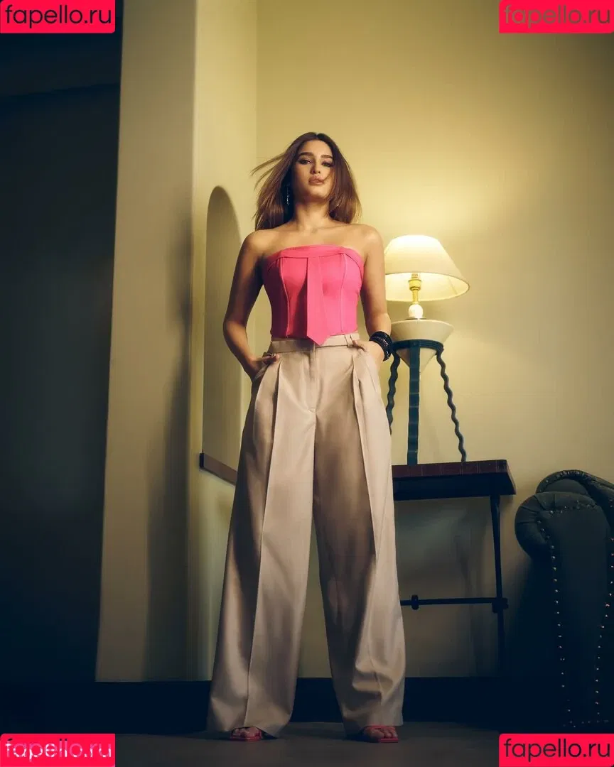 Rasha Thadani Onlyfans Photo Gallery 