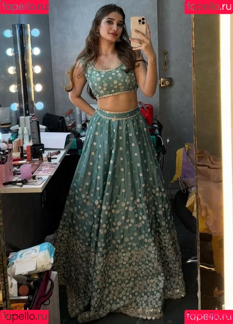 Rasha Thadani Onlyfans Photo Gallery 