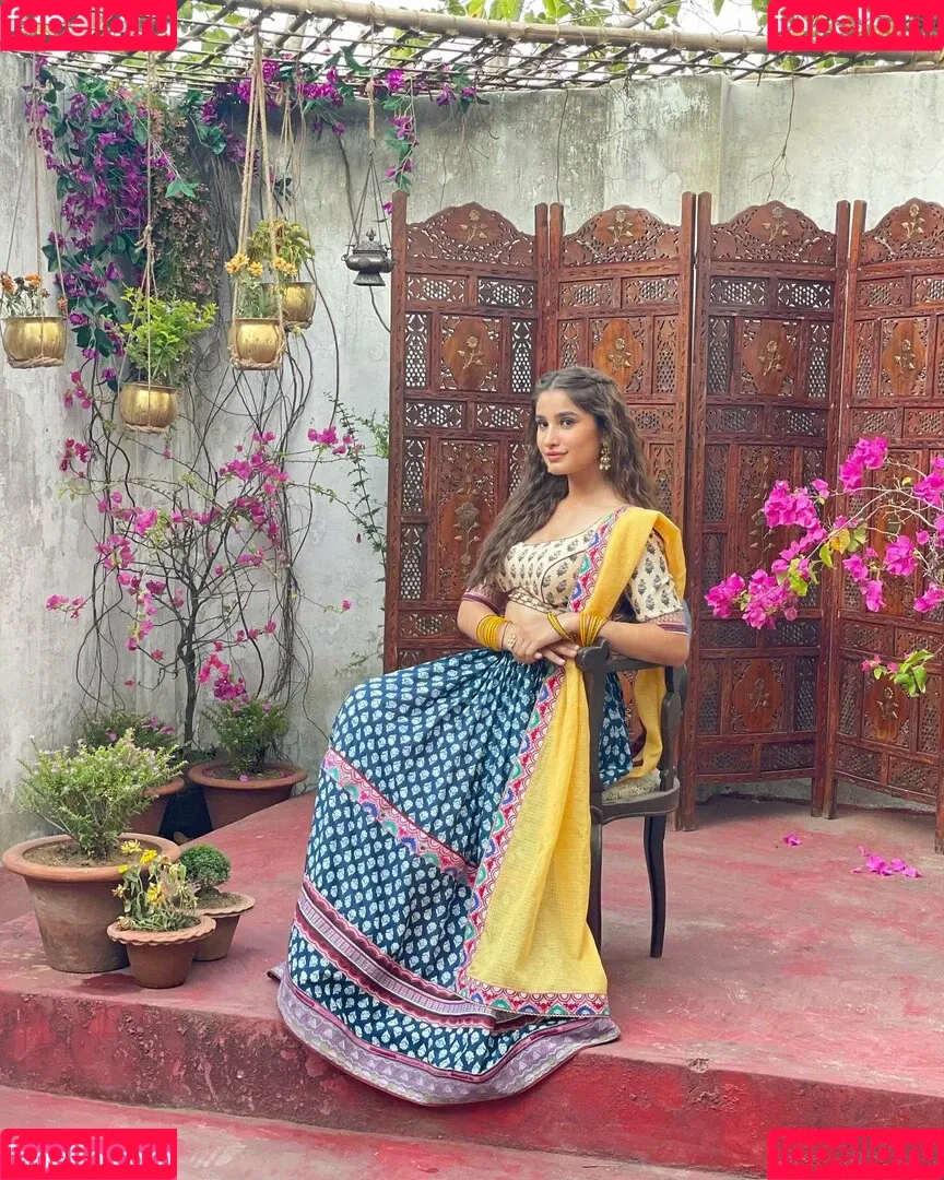 Rasha Thadani Onlyfans Photo Gallery 