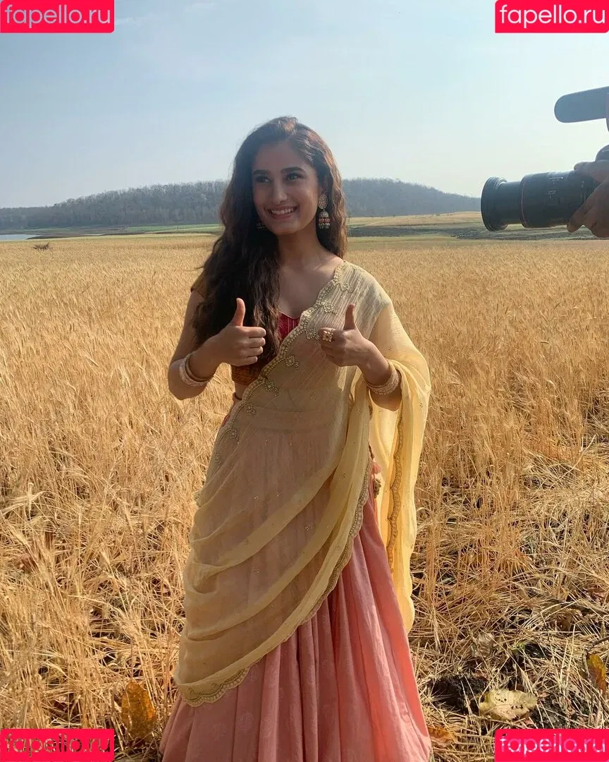 Rasha Thadani Onlyfans Photo Gallery 