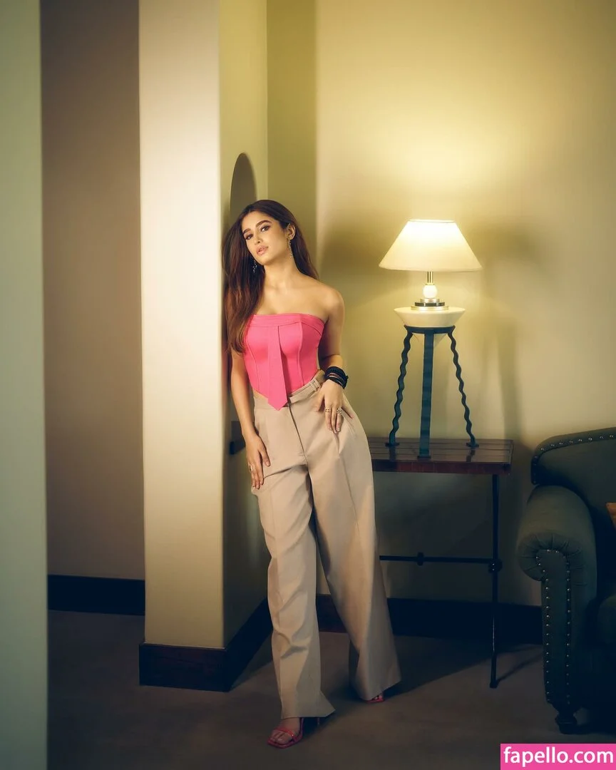 Rasha Thadani Onlyfans Photo Gallery 