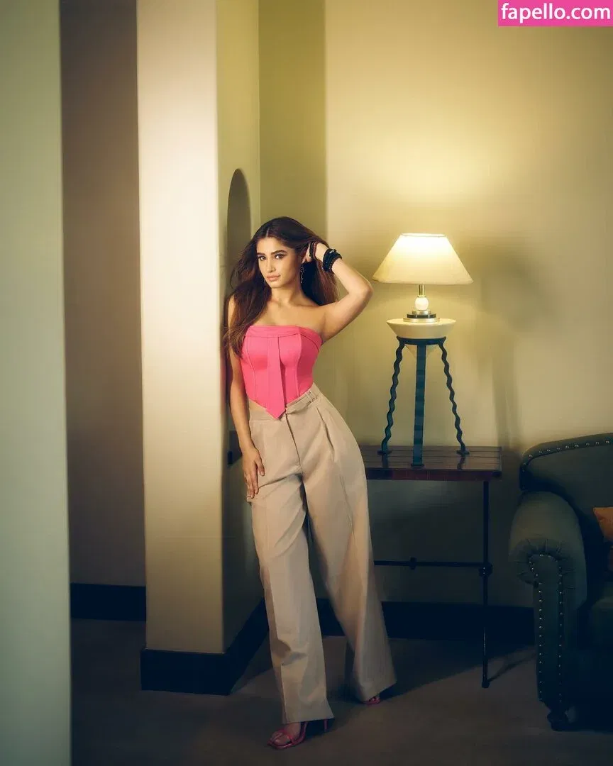 Rasha Thadani Onlyfans Photo Gallery 