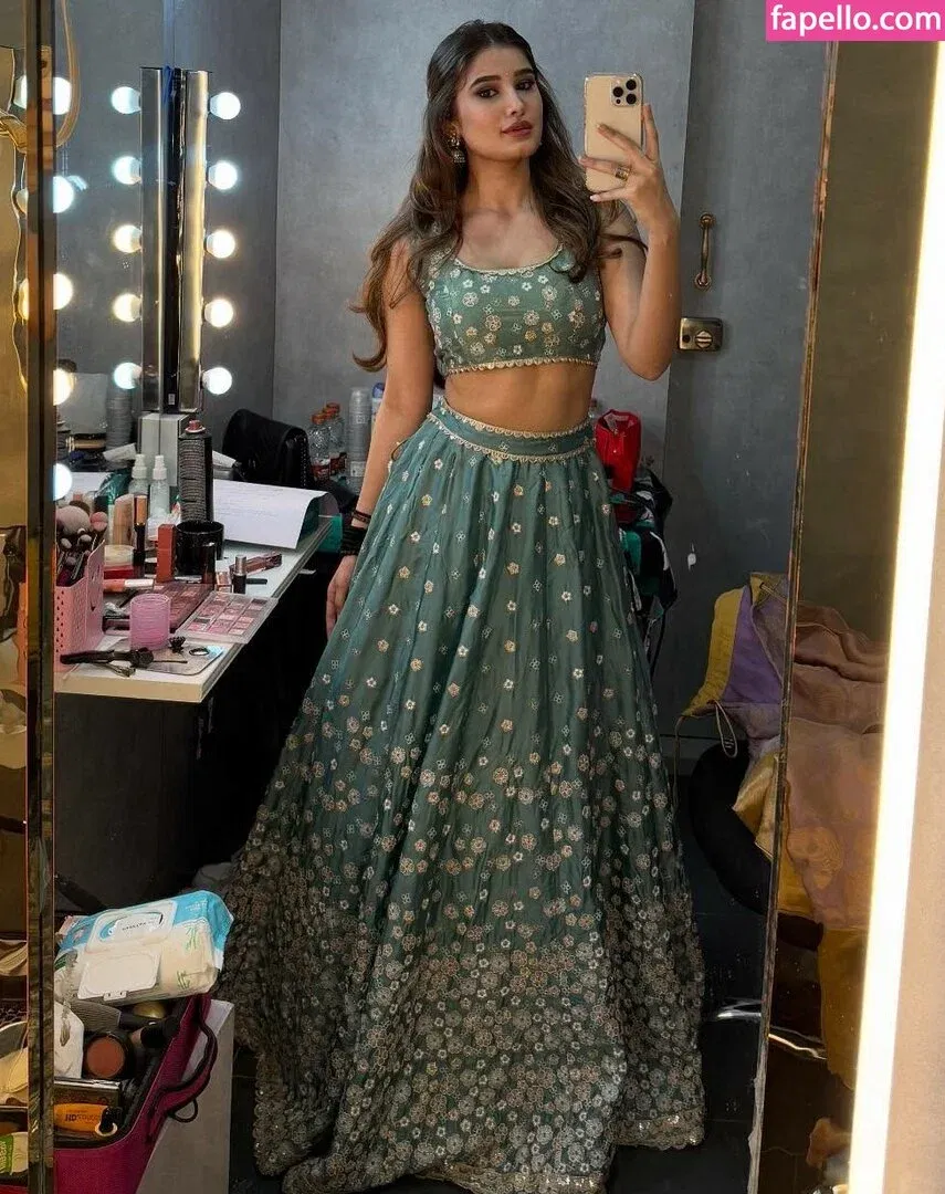 Rasha Thadani Onlyfans Photo Gallery 