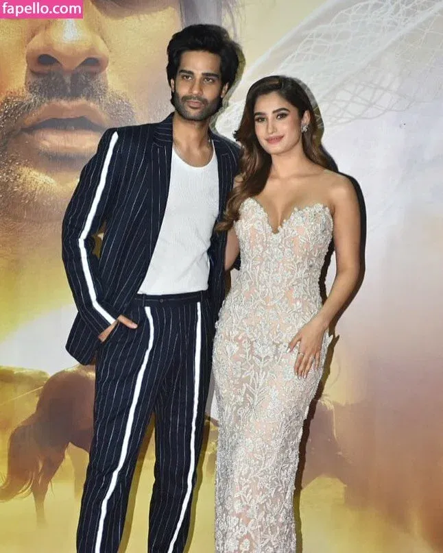 Rasha Thadani Onlyfans Photo Gallery 