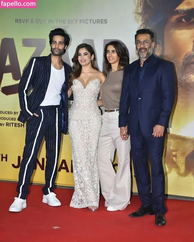 Rasha Thadani Onlyfans Photo Gallery 