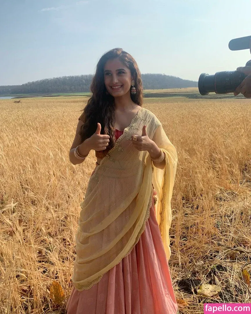 Rasha Thadani Onlyfans Photo Gallery 