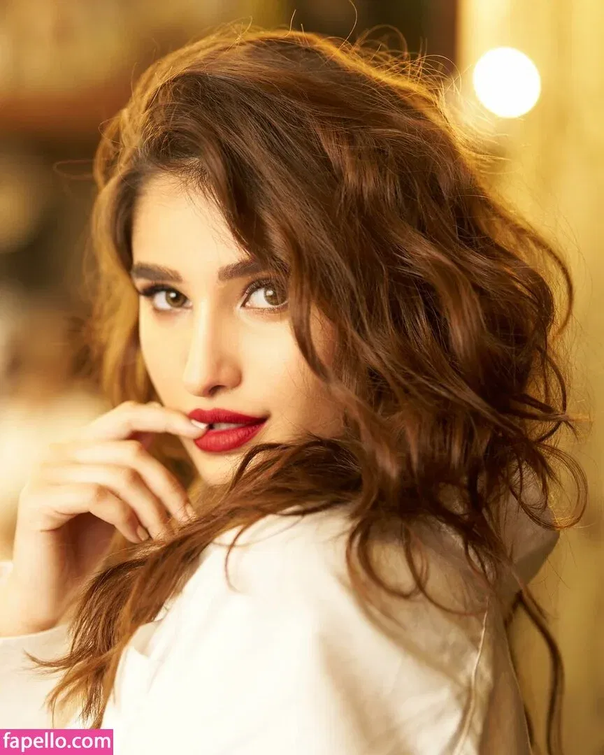 Rasha Thadani Onlyfans Photo Gallery 