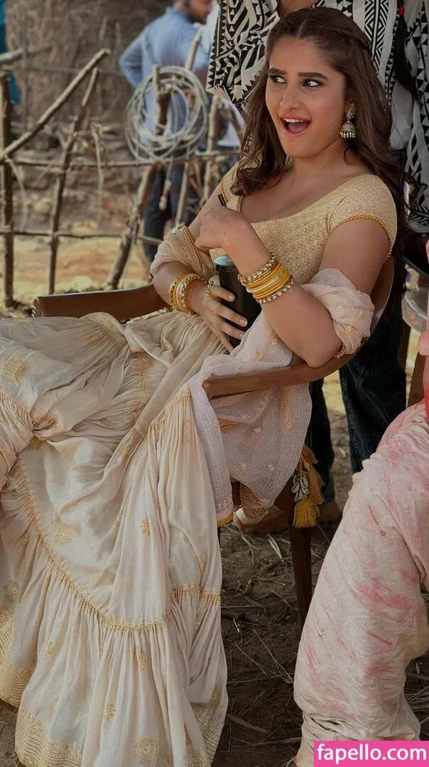 Rasha Thadani Onlyfans Photo Gallery 