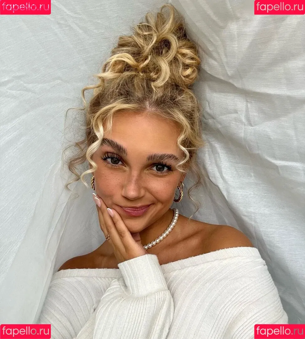 Lara Spengler Onlyfans Photo Gallery 