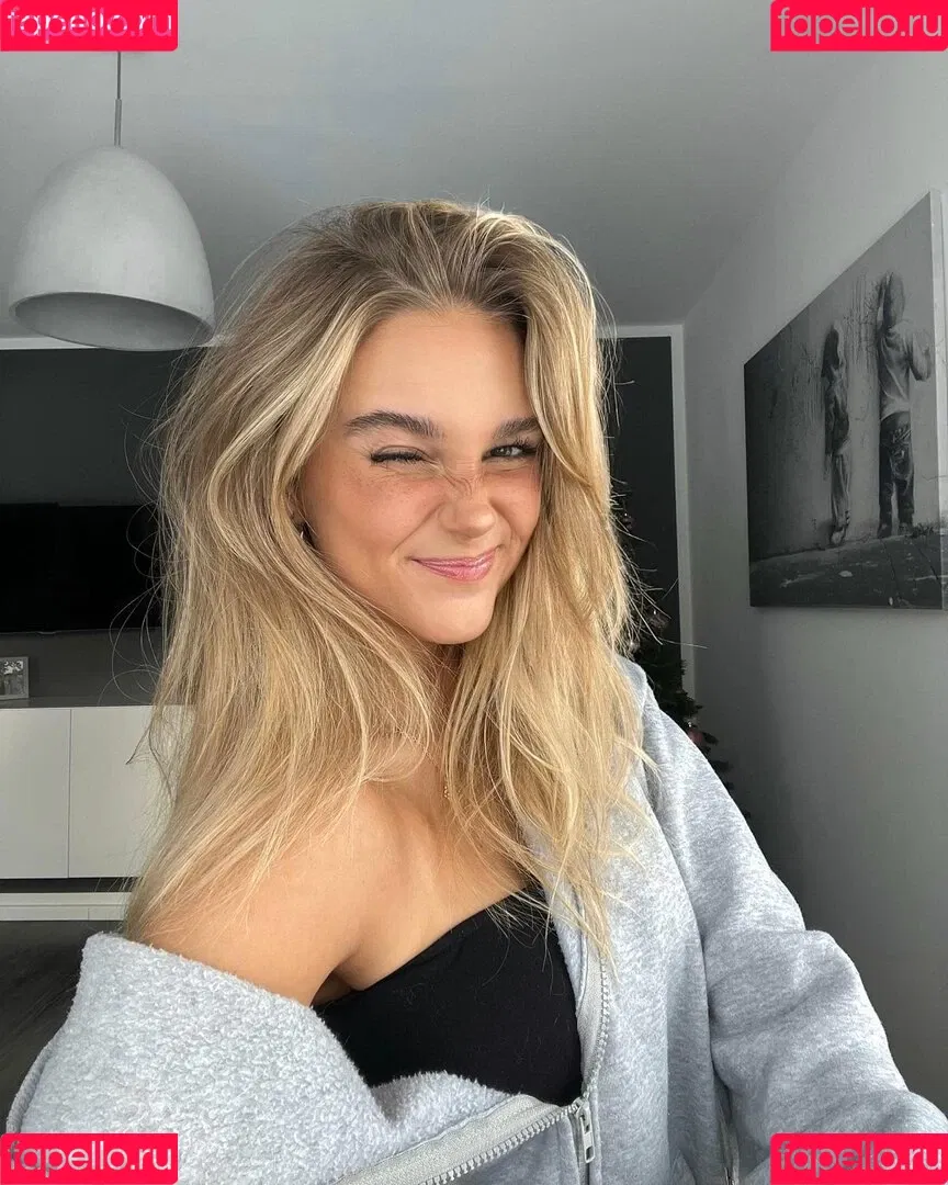 Lara Spengler Onlyfans Photo Gallery 