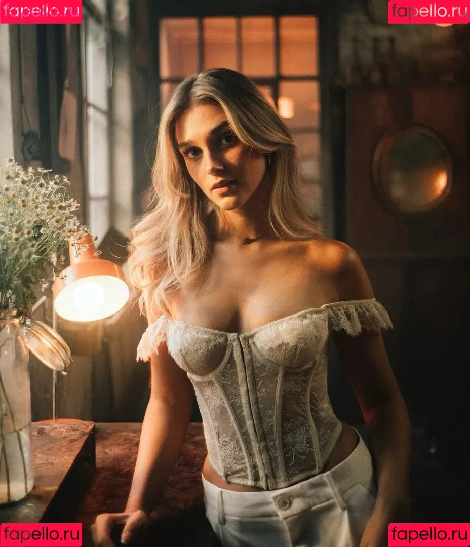Lara Spengler Onlyfans Photo Gallery 