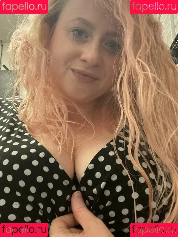 Elle The Belle Onlyfans Photo Gallery 