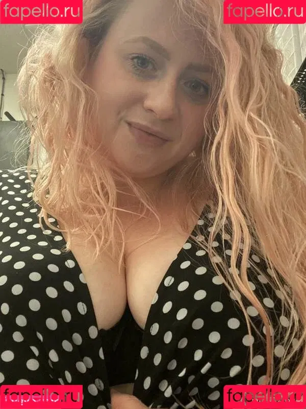 Elle The Belle Onlyfans Photo Gallery 